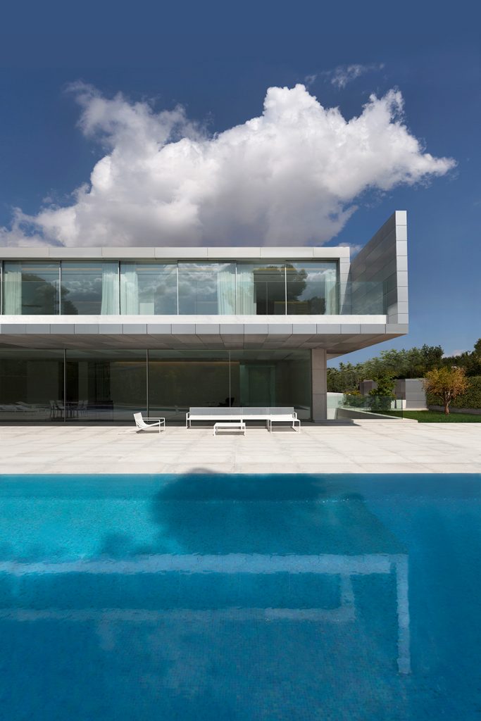 Casa-de-aluminio-Fran-Silvestre-Arquitectos-04