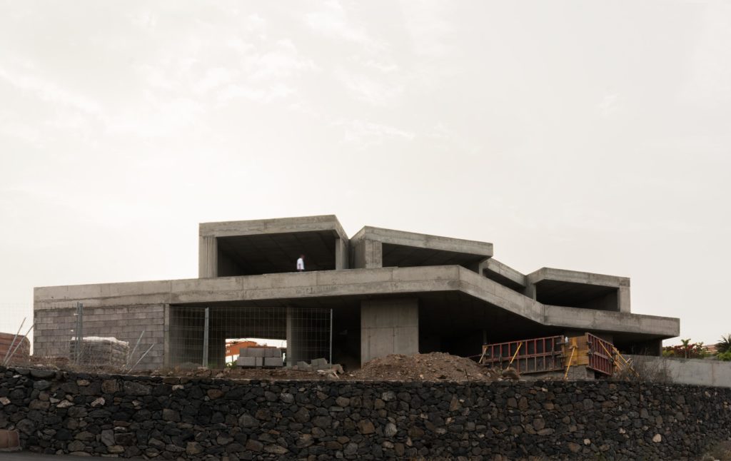 vivienda-unifamiliar-gomera-angel-fito-lopez-obra-02